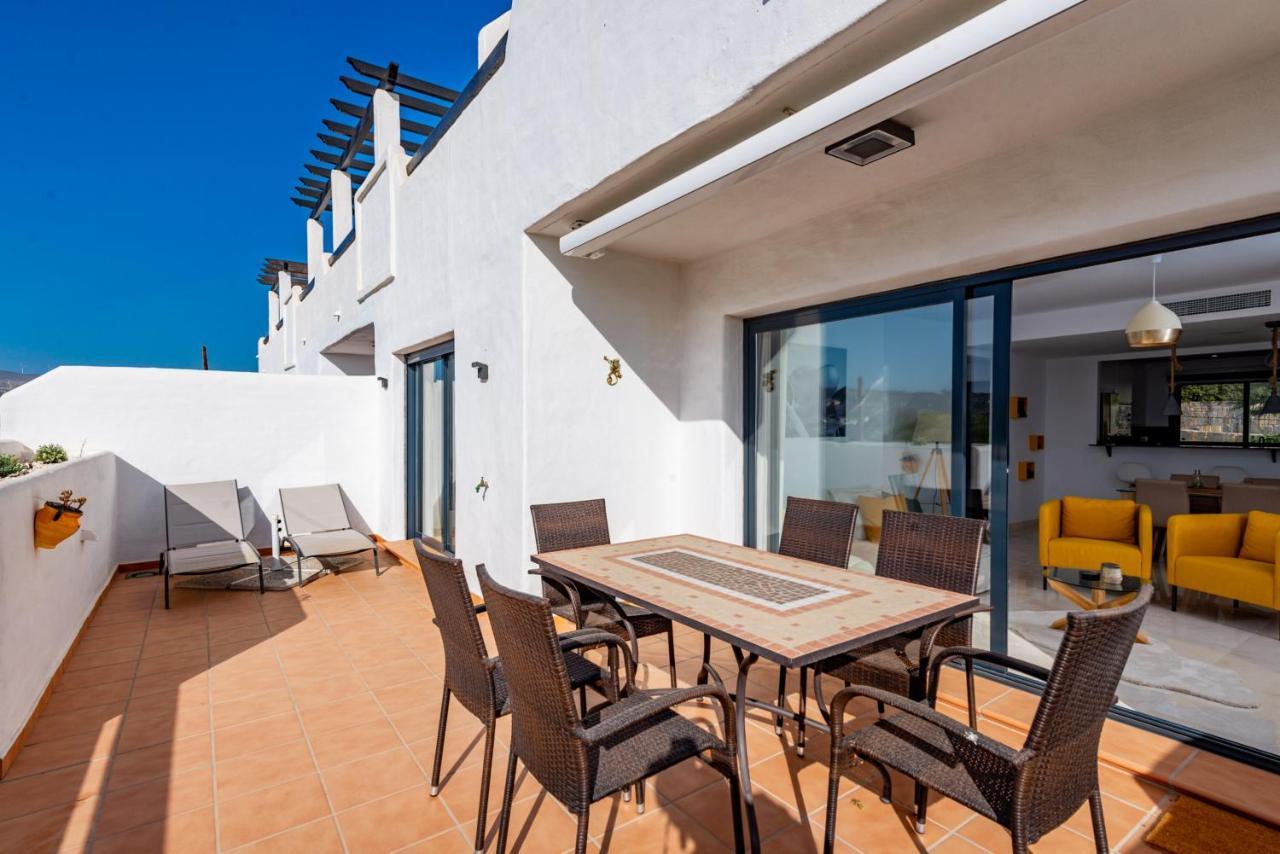 Lotus 2401 - Beautiful Apartment With Pool & Sea View Касарес Екстериор снимка