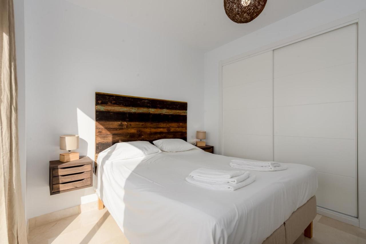 Lotus 2401 - Beautiful Apartment With Pool & Sea View Касарес Екстериор снимка
